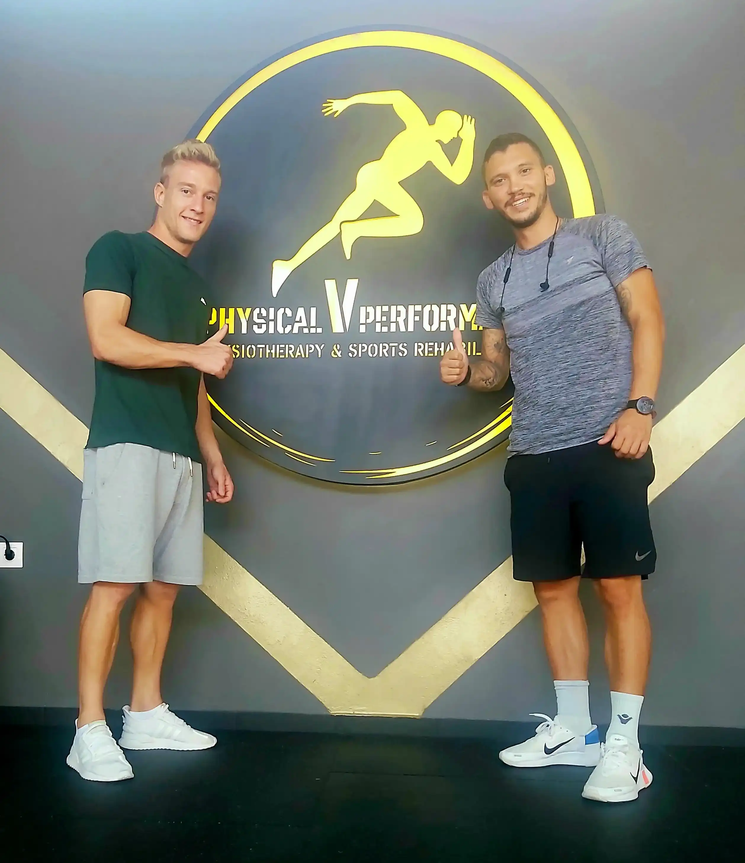 Αντώνης Ντεντάκης